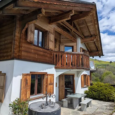 Casa Tgiet